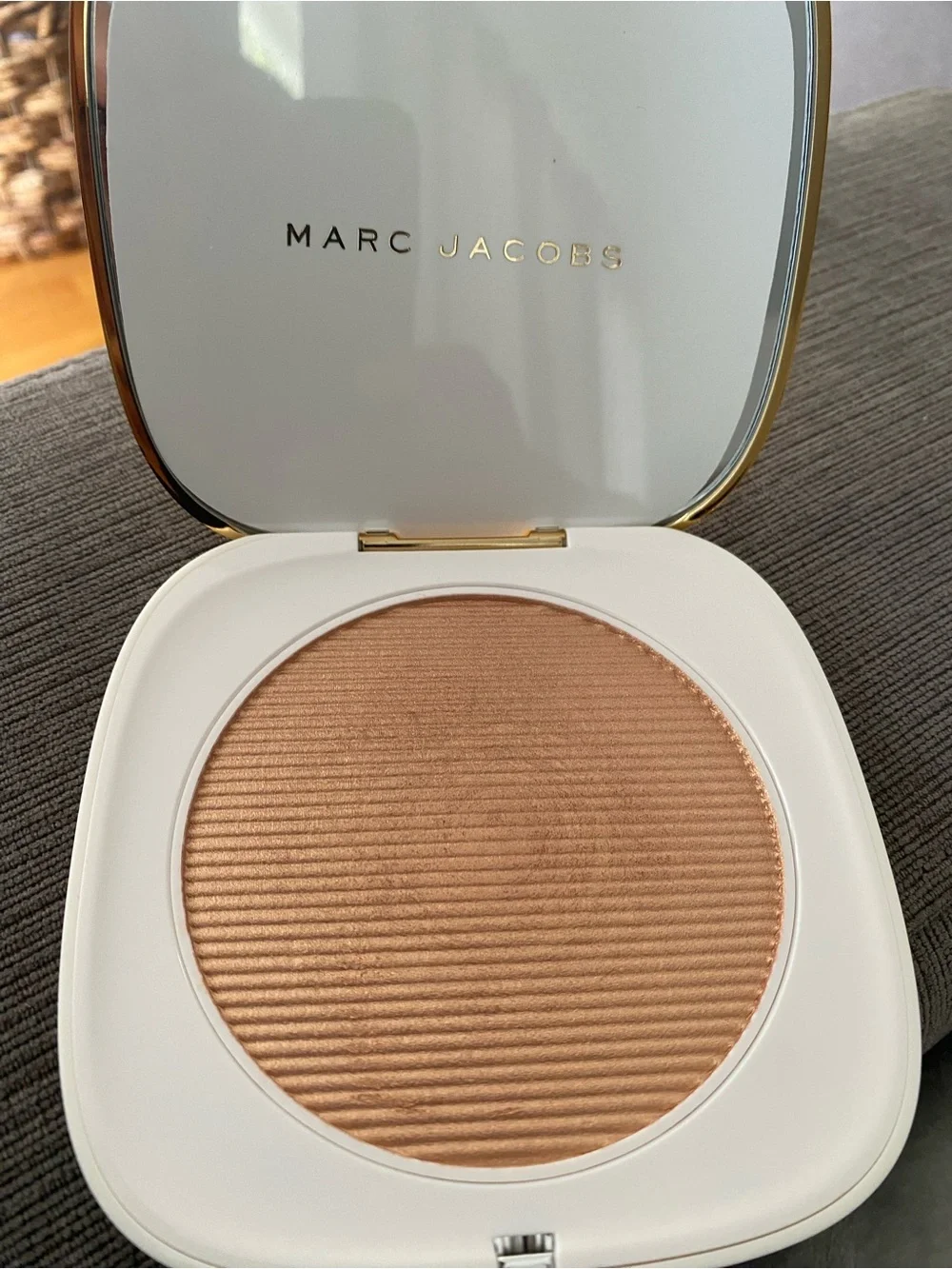 Marc Jacobs Gold Foil Highlighter Compact 79 GILTY